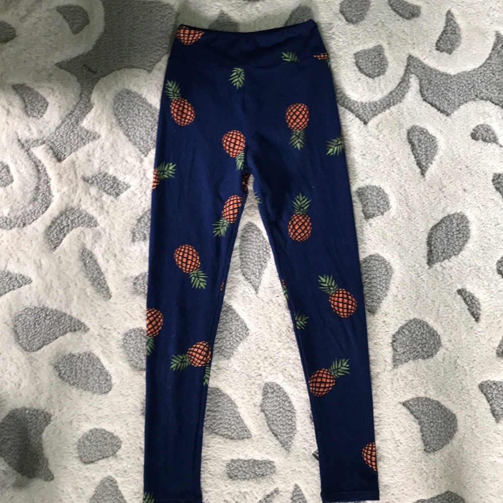 Cute patterned leggings!